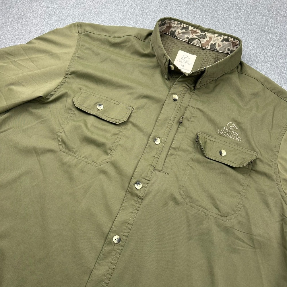 Ducks Unlimited Button Up Long Sleeve Shirt Mens XL Green Pockets Vented Outdoor